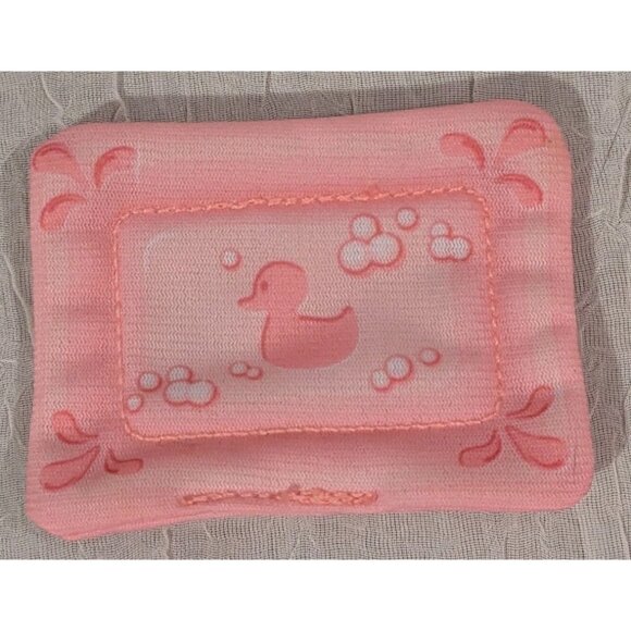 Le Toy Van Wooden Dollhouse Bathroom Toilet Tub Sink Mirror Rug Mini Set Of 4 - Picture 4 of 12